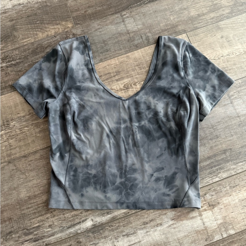 Lululemon Align Short Sleeve V-Neck Black and Gray Diamond Dye Crop Top